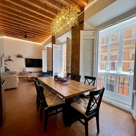 Casa Naty, Espacioso Renovado En El Centro De Appartement